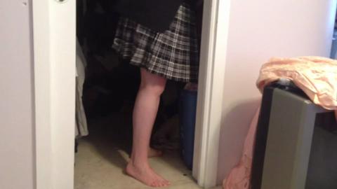 52034