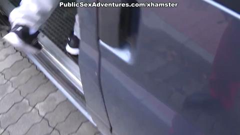 49983